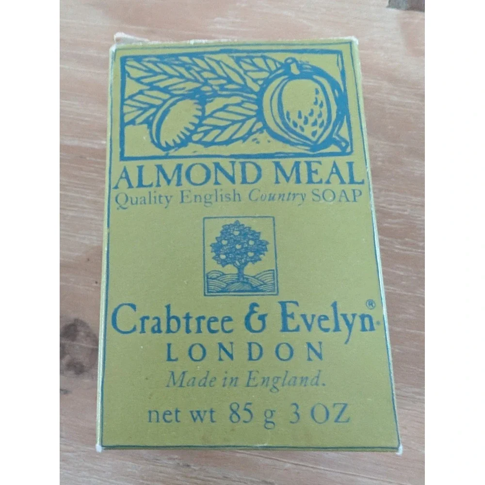 Vintage 1978 Crabtree & Evelyn Almond Meal‎ English Country Soap 3oz 85g